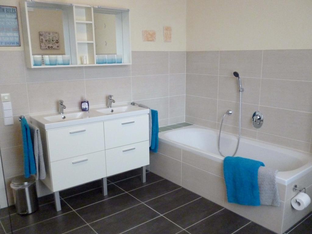 Ferienwohnung Rheingold Andernach Kamer foto